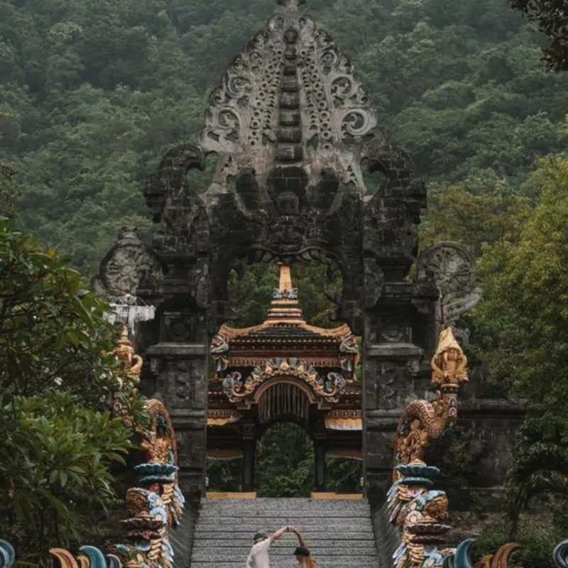 Spiritual Tour Experiences